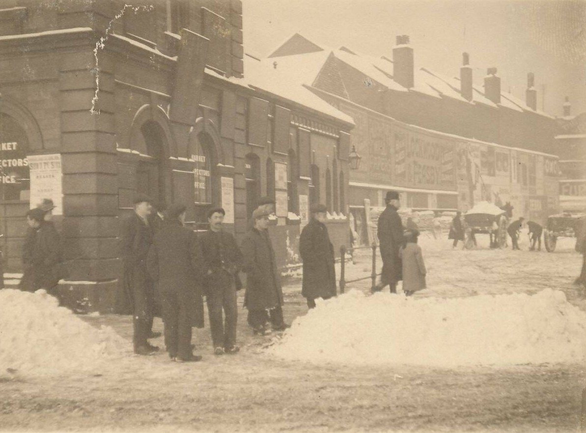 BarnsArchives's tweet photo. ❄ #ArchivesAdvent #24 ❄ 

Barnsley in the snow, early twentieth century https://t.co/1alL2QFlOx