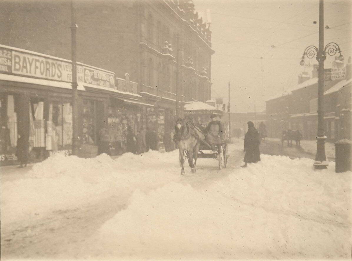 ❄ #ArchivesAdvent #24 ❄ 

Barnsley in the snow, early twentieth century
