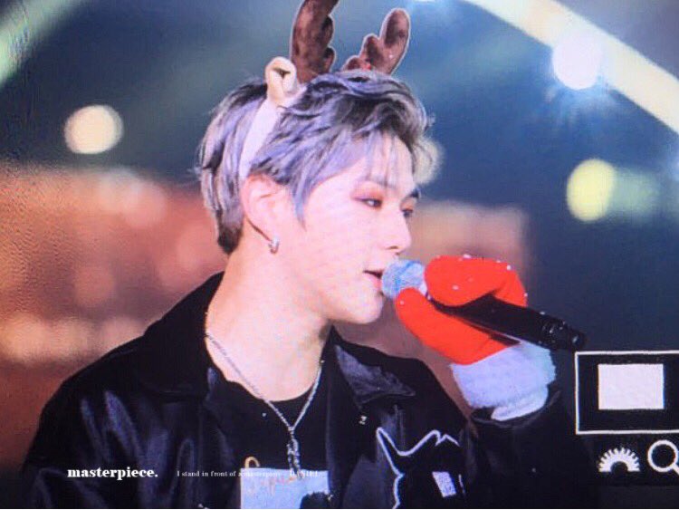 171224 팬콘 #강다니엘
간지 루돌프,,