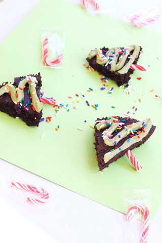 12 Treats for Christmas!
12. These Christmas Tree Brownies are delicious, just wondering how to hang them on the tree!
WISING YOU ALL A MERRY CHRISTMAS!
Uses Simple Mills Gluten Free Chocolate Cake &amp; Muffin Mix.