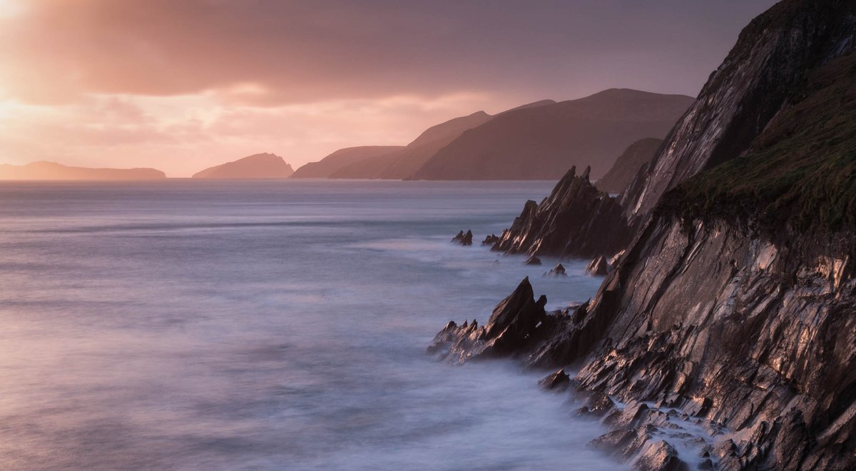 Slongy81's tweet photo. Slea Head, County Kerry

@wildatlanticway @discoverirl @barrabest @WeatherCee @angie_weather #kerry #dingle https://t.co/sLxo8RVKgX