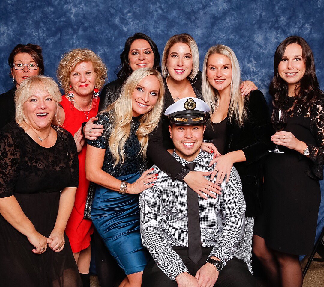 Joyeuses Fêtes de votre équipe #Beauport ! Nous vous remercions chaleureusement de la confiance que vous nous accordez. Tous nos meilleurs voeux. #QuebecEstRocks #tdbank #OnEstPrêtsPourVous