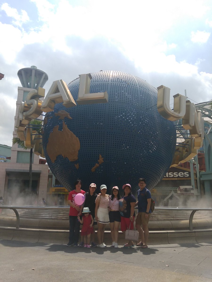 alexjourneys_'s tweet image. Job done! Liburan akhir tahun 4 Hari 3 malam Keluarga Robert dari Bekasi bersama @FunAdventure_. See you another Asia trip next year! #FunAsia