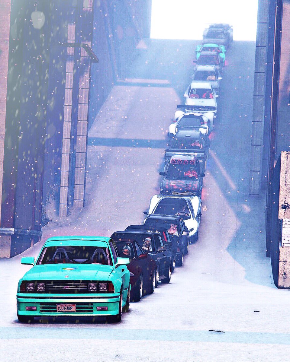 91danya's tweet photo. THAT‘S a carmeet 😌😊 hosted by baby @DeejayJeanP
@RockstarGames #carmeet #sentinelclassic https://t.co/snkDl2M0ys