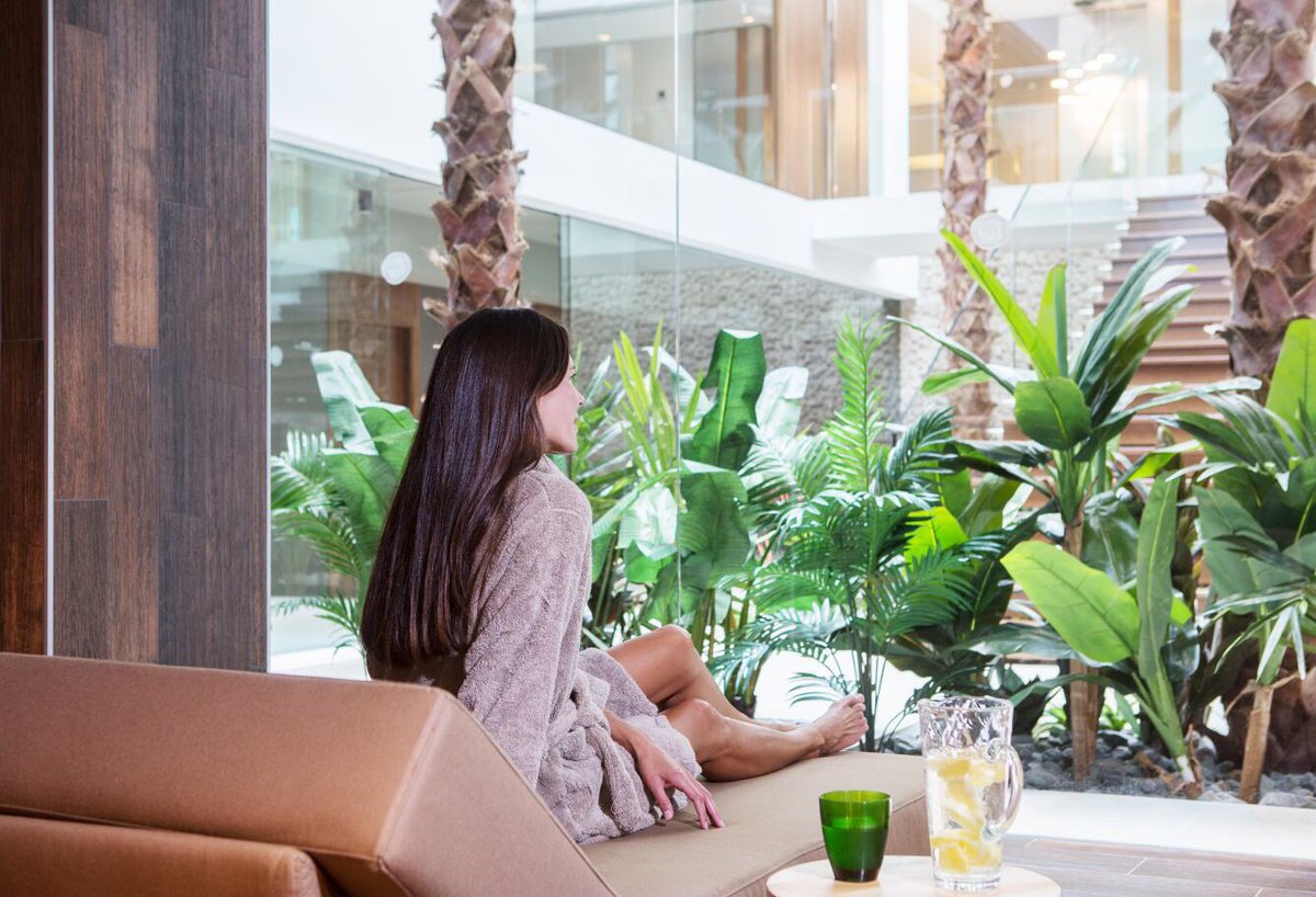 Christmas rush is on, but not all of it is painful at #DonCarlosResort: discover the best way to pamper yourself this Christmas Holidays 🌟