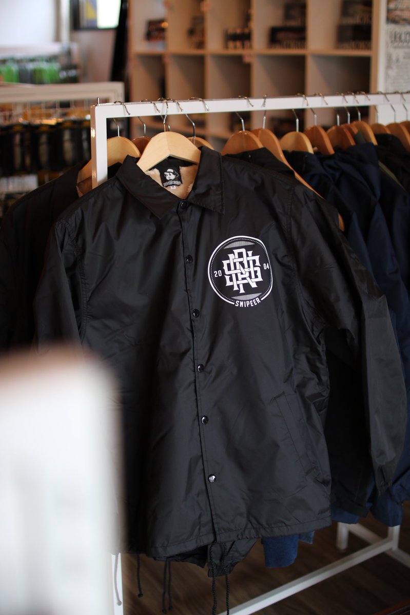 RyutaTomura's tweet photo. 雪が谷大塚のバスルアーショップVILLAGEDOORです。
HPブログ更新しました。
SNIPEER新作入荷&年末年始の休業日のお知らせ。
下記URLからどうぞ。
https://t.co/ui961DaVhK
#villagedoor_bass #雪が谷大塚#snipeer #sbl #coachjacket #beanie #everythingrespected #childmind #吉田遊 #吉田撃 https://t.co/D2CqpUyBQB
