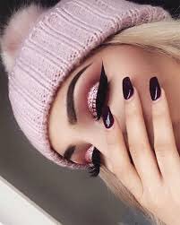 tarryncsmith9's tweet photo. @jamescharles I threw one in of you because I want you to bring it back. https://t.co/jrOQdeaZzz