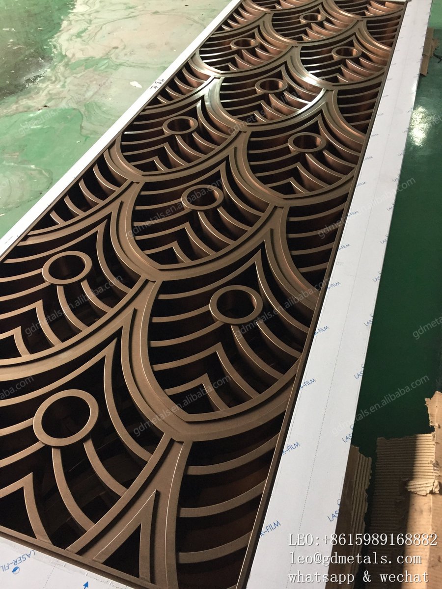 bryant_lithium's tweet image. Korean Paradise Hotel Stainless Steel Metal Divider for Casino Decoration. contact: 0086 15989168882 whatsapp. email:  leo@gdmetals.com