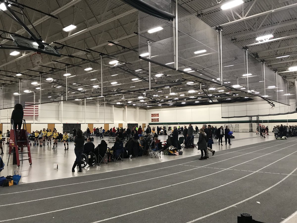 AndrewGavinAD's tweet photo. More than 750 athletes and spectators at the @uwparkside SAC today for a youth volleyball tournament! Thanks to our @UWParksideVB players for their hard work! #RangerIMPACT #CommitmentToCommunity https://t.co/f2VcHTJXVy