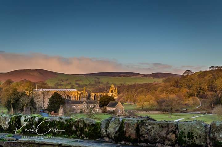 MiguelCalabria3's tweet photo. Such a nice Sunny cold day today, so had a mooch around Bolton Abbey.:-)
https://t.co/AzscoVmXwS https://t.co/9EggGzcWon