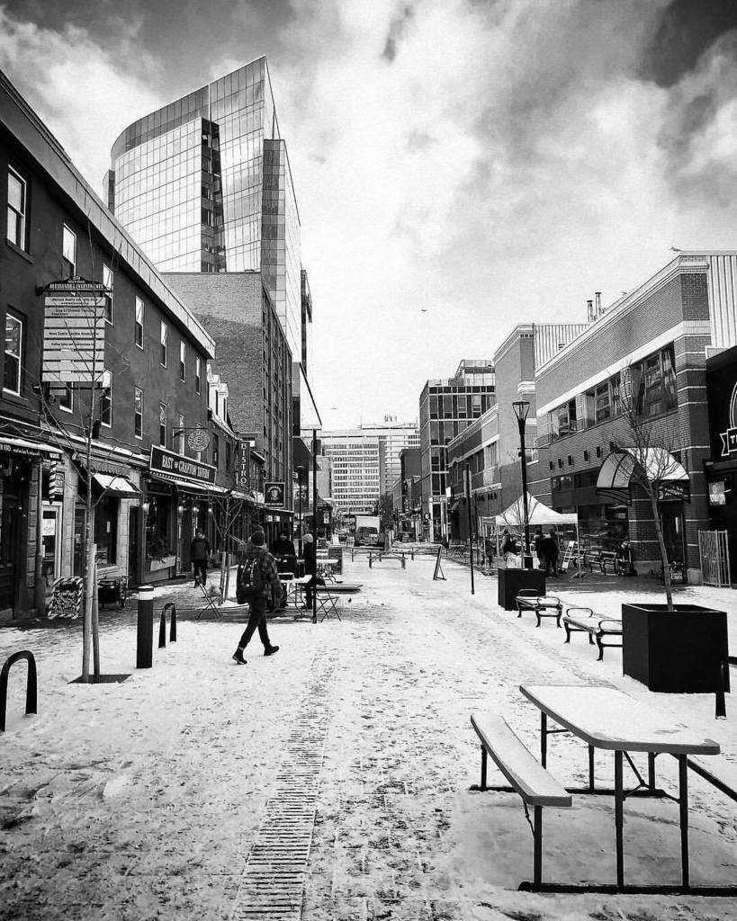 halifaxnoise's tweet photo. Throwback From @urbanhfx — #halifax
.
.
#canada #novascotia #halifaxnoise #shotoniphone #shotoniphonex #mobiography #urban #city #moodygrams #bw #blackandwhite #agameoftones #igers_novascotia #polarr #bnw #1415mobilephotographers #outofthephone #mobileca… https://t.co/o9tsvd9NDb https://t.co/GfsMQDmkjN