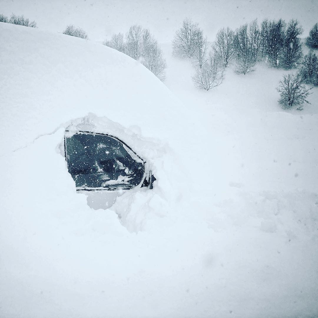Strange_Sounds's tweet photo. Snowmageddon in #Spain and #Italy: Hundreds of drivers trapped overnight in vehicles as heavy snowfall cuts off major roads near #Madrid, Spain – #Blizzard drops several meters of #snow in Italian Alps https://t.co/3w8AbzvI21 via @Strange_Sounds https://t.co/5kW9cEMb9H