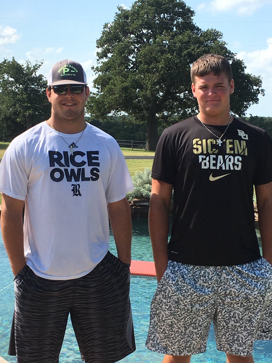 Football_Dad375's tweet photo. Very blessed ... Go Owls and Sic’Em Bears. https://t.co/xt7YMLnpmW