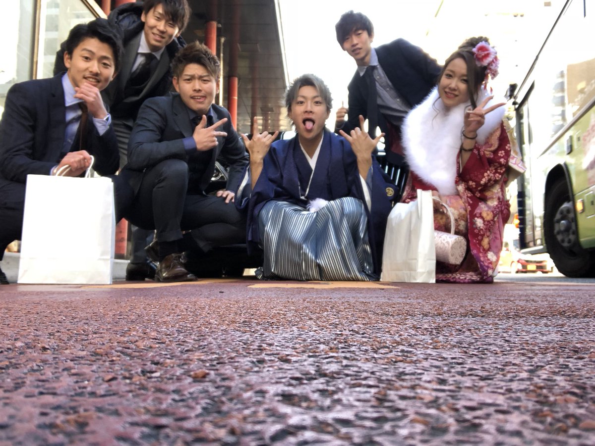 Isotuka616's tweet photo. いったんある写真だけ
成人式楽しすぎ。
写真集まったらまたちゃんと乗っける👍 https://t.co/CavAPLHAsT