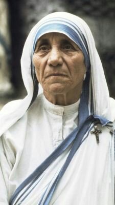 CChrmtcrrll's tweet photo. "La humildad consiste en callar nuestras virtudes y permitirle a los demás descubrirlas.".... S. Teresa de Calcuta- https://t.co/QyfLaoaQnu