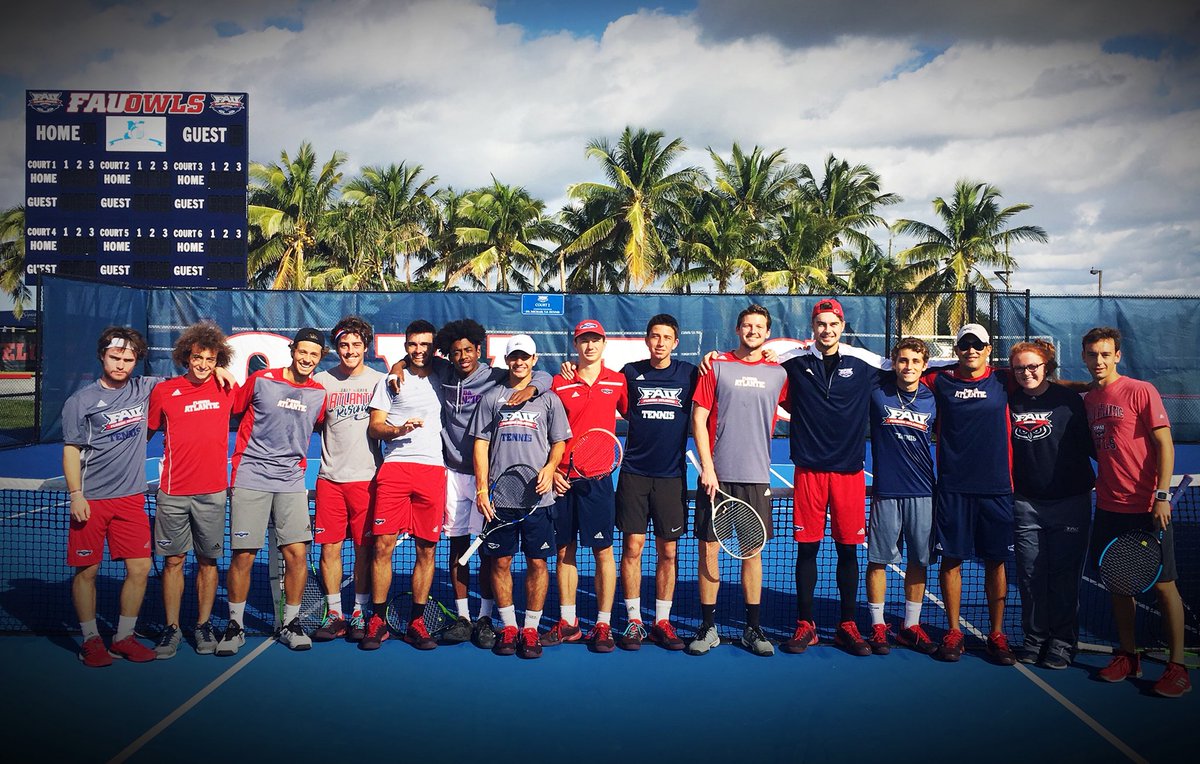 rixgonz's tweet photo. Its official!!!! The entire squad is back in town. Seriously, COME TO #TheFAU Best TEAM in the country! #TrainInParadise #BocaRaton #Florida #FAU #CommitToFAU #TrainLikeProsDo #NoPlaceBetter https://t.co/sKMKaJ04o2