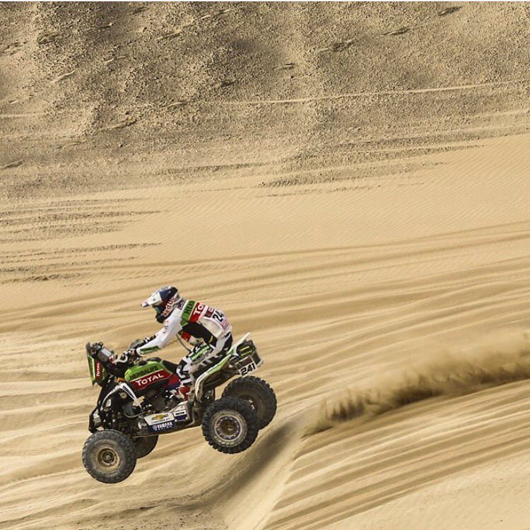 Hoy fue un gran día,gane la segunda etapa del Dakar y me sentí muy cómodo durante toda la etapa,fue una etapa de muchas dunas y polvo.