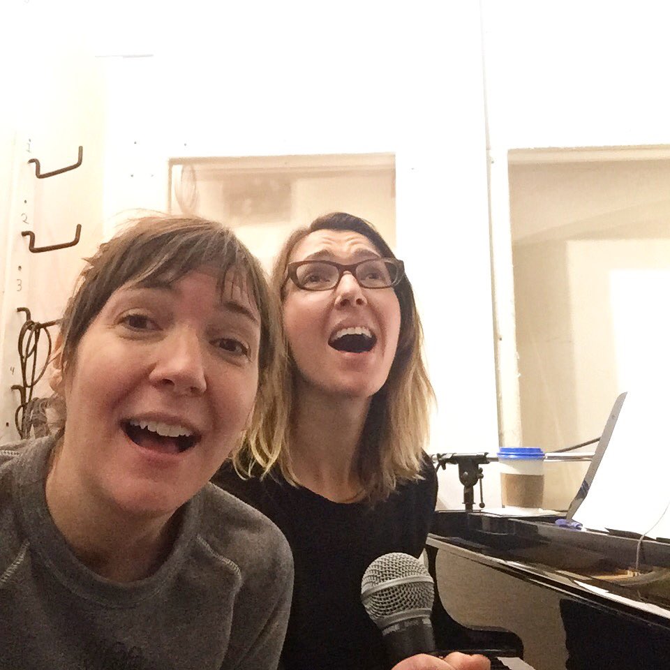 OvernightTO's tweet image. Happy new year jamzzzz