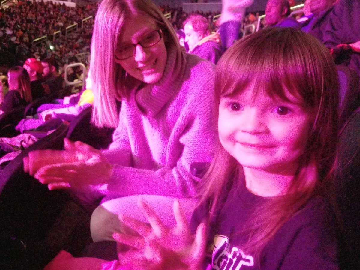 OxSawyer's tweet photo. That moment when you see your idol LIVE for the 1st time!
@SashaBanksWWE, you have a #LegitFan in her! Now she's begging to actually meet you!
#LegitBoss https://t.co/QH67rRlM1i
