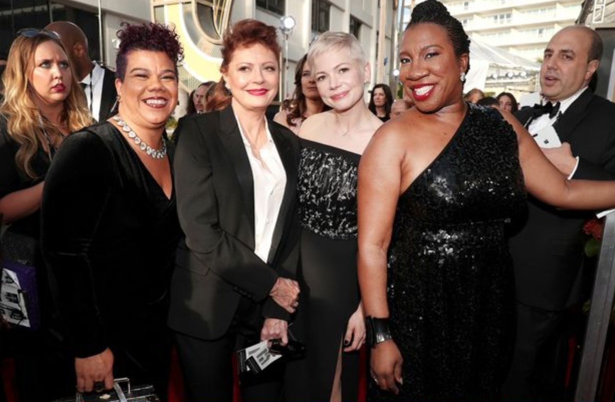 MirrorCeleb's tweet image. Defiant stars walk Golden Globes red carpet side-by-side with activists in support for Time's Up movement mirror.co.uk/3am/celebrity-…