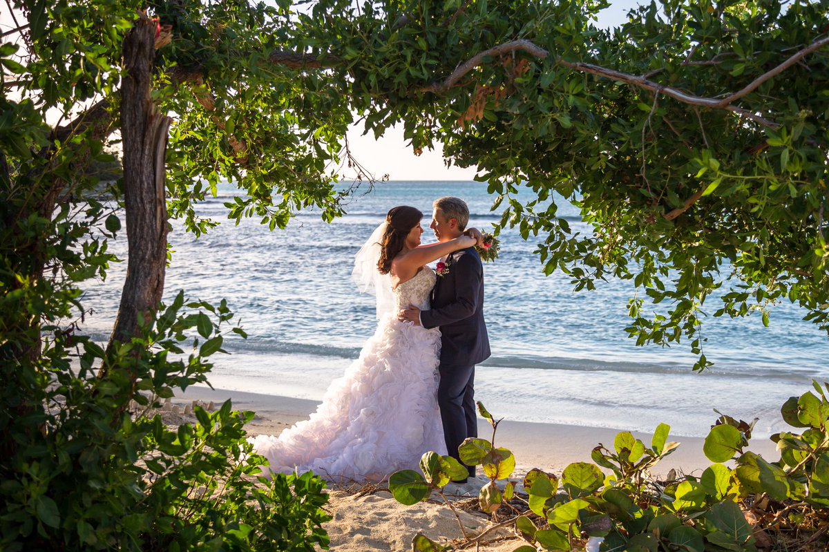 Cherish Lombard On Twitter Our Wedding Pictures Are Here These Are A Few Of Our Favs Producerglenn