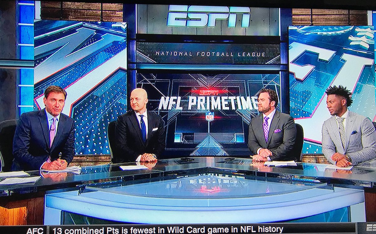 StacyGSG's tweet image. Hi Greeny!
#NFLPrimeTime
@Realrclark25 
@SaturdayJeff
@tthasselbeck