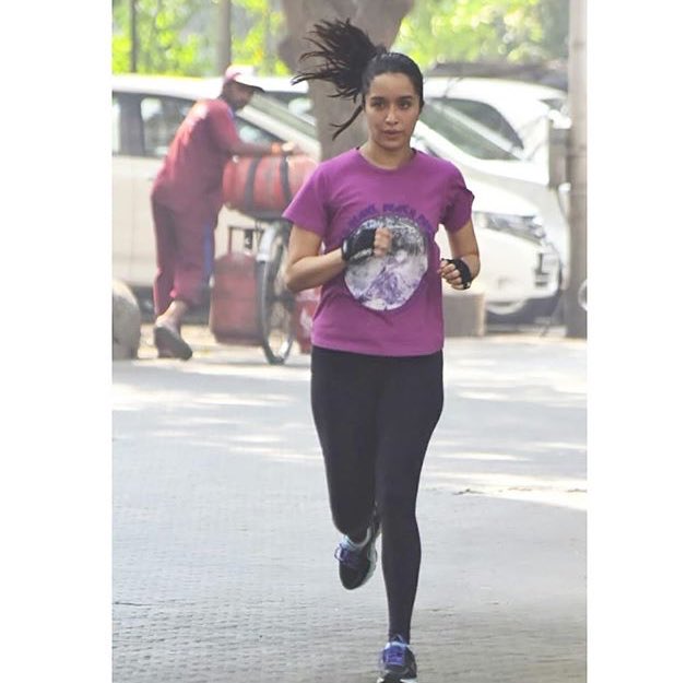 PKundlas's tweet photo. Good morning beautiful gorgeous @ShraddhaKapoor have a wonderful happy day love u fitness beauty 🙏🏻😘😘😍👌❤️ https://t.co/hi16Jhakup
