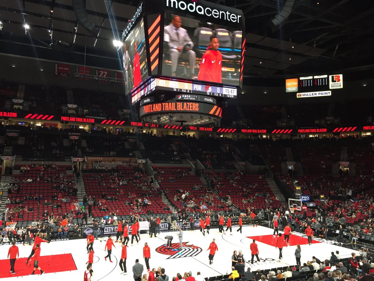 trail blazers moda center
