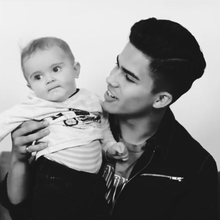 Alex fandome. (_Alex_Aiono_) Twitter