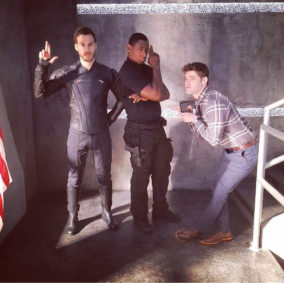 awebenoist's tweet photo. i love (1) trio 😍 https://t.co/dB0dXTxmCt