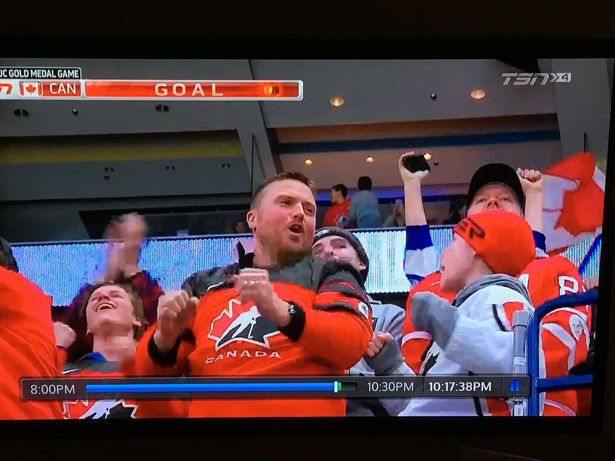 SpikeTPT's tweet photo. President of @EmhaHockey in attendance to hand out gold medals this evening ! #GoCanadaGo https://t.co/PzloQ7CpPI