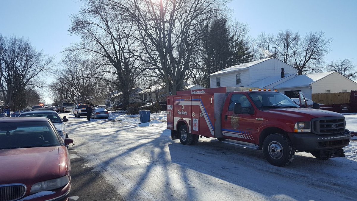 IndyFireBuffs's tweet photo. RSU1 assisting on an Urban Search earlier today. Luckily the kids were found safe! https://t.co/0IJ0jPgJtw