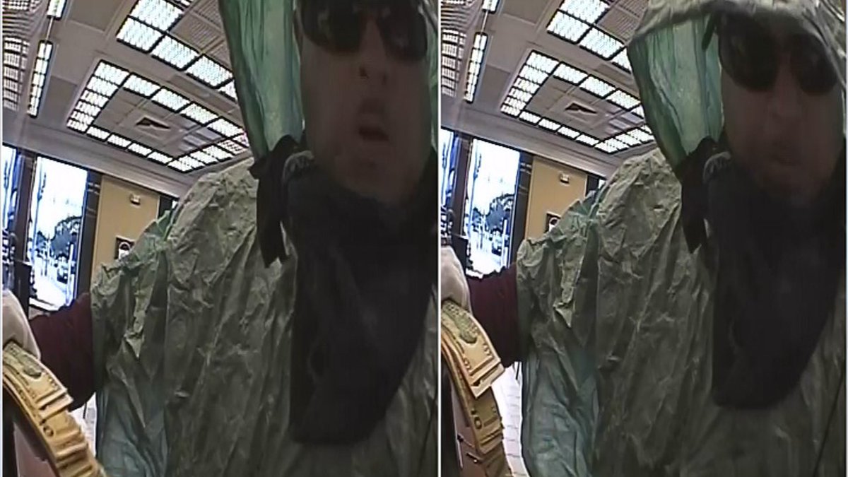 FBI agents believe the 'Poncho Bandit' is back bit.ly/2EebjgK?utm_so… https://t.co/w4bODuKDpv