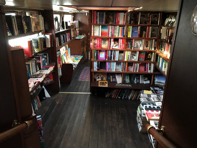 abcnews's tweet photo. Book boom keeps London's canal boat bookshop afloat after finding permanent berth https://t.co/Iam0MgRIoe https://t.co/YRwFJgjBzw