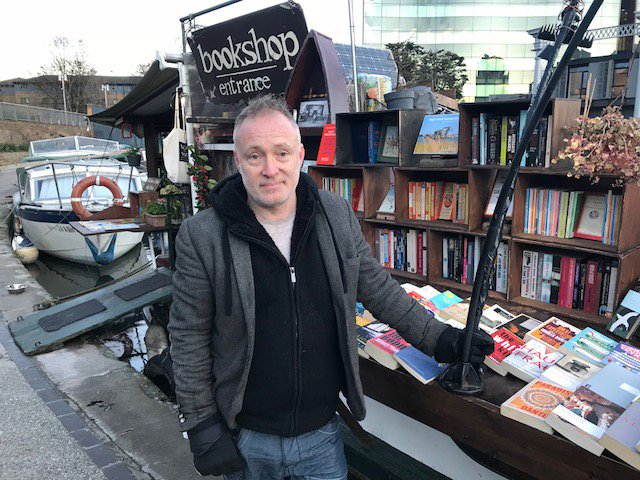 abcnews's tweet photo. Book boom keeps London's canal boat bookshop afloat after finding permanent berth https://t.co/Iam0MgRIoe https://t.co/YRwFJgjBzw