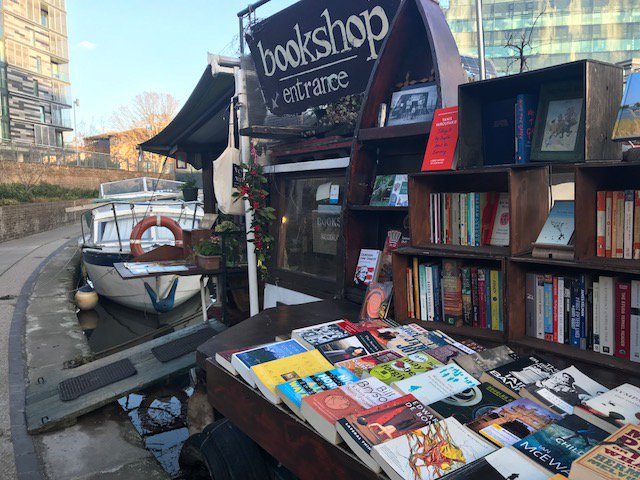 abcnews's tweet photo. Book boom keeps London's canal boat bookshop afloat after finding permanent berth https://t.co/Iam0MgRIoe https://t.co/YRwFJgjBzw