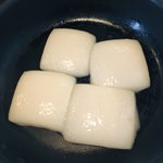 これは役立ちネタ。ガッテン流お餅の温め方。つきたてのようになります。