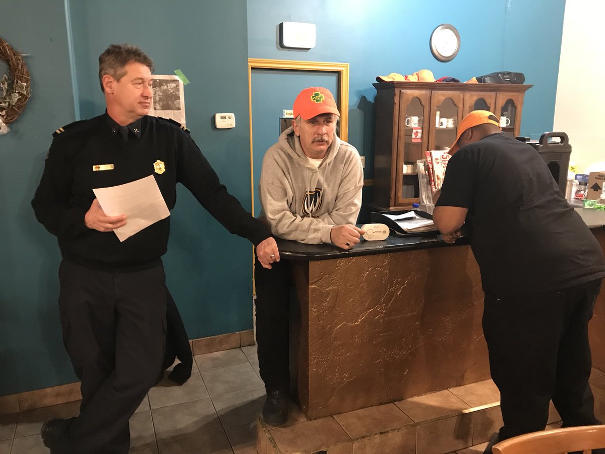 AJaversa's tweet photo. Windsor Fire has notified Street Help they cannot use their location as shelter. They say other shelters have room, and Street Help has been issued documentation. @CTVWindsor https://t.co/ke1N7bOqXv