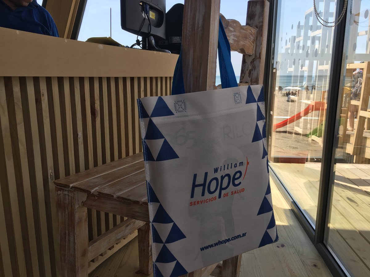 Encontramos en la playa 🏖 con nuestra ecobag