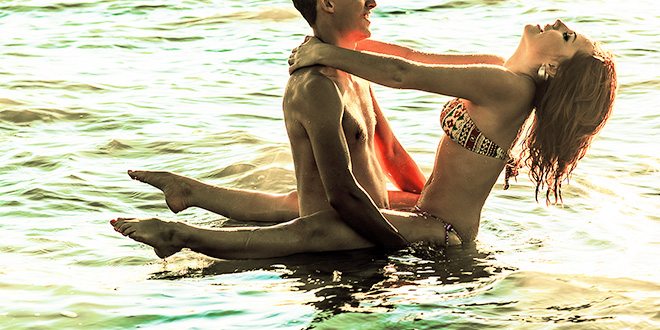 SlightlyNaked's tweet photo. Sex on the Beach: Your Spring Break Sex Guide #sextoyparty https://t.co/4ANfdr2Or1 https://t.co/TXr9yiC1oF