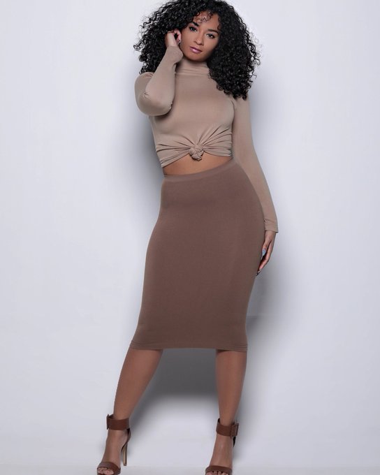 Brown Is Sexy.  https://t.co/EsNhFT2i3Z 💻 https://t.co/8EjcZR6JXs