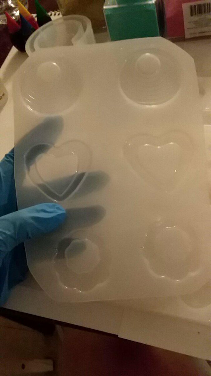 Resin time! Lightweight hoop earrings. Color combinations and mixing fun begins. #resin #handmadejewelry #handmadeearrings #radcanton #