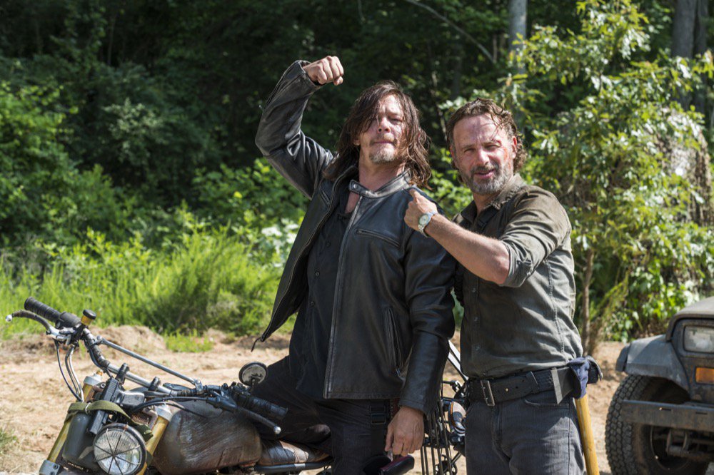 TheWalkingDead's tweet photo. Prove your #WalkingDead Season 8 knowledge with our new quiz. Can you get all 10 correct? https://t.co/IaYgdWSLul https://t.co/ohBDVC0d6i