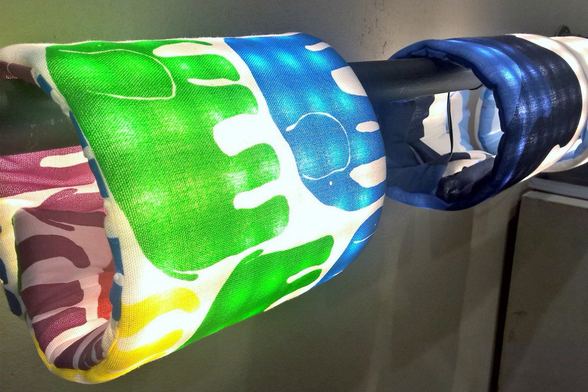 NaonextLab's tweet photo. De la #led flexible, imprimée en très fine en feuille pour des applications lumineuses inédites !💫✨ #ledfoil Première production automatisée au monde en Finlande !
https://t.co/09SAB5XfAx https://t.co/sZfVVad25G