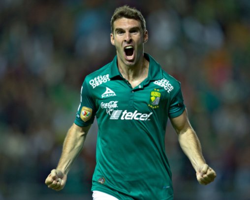MXLaLiga's tweet photo. Elex hombre de Boca y Estudiantes 🇦🇷 @mauroboselli 🦁 
91 goles en #LigaMx 🇲🇽 #SienteTuLiga 
AP13 ⚽️16 
CL14 ⚽️5 
AP14 ⚽️12 
CL15 ⚽️3
AP15 ⚽️13
CL16 ⚽️10
AP16 ⚽️12
CL17 ⚽️7
AP17 ⚽️12 
CL18 ⚽️1🔺 https://t.co/NGFlE24bvq
