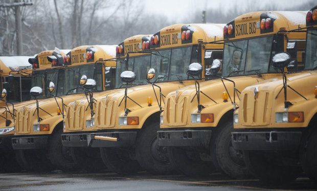 de08b's tweet photo. School closings and delays for 1/11/16 #schoolclosings https://t.co/VQt8J7kDEz #schoolclosings https://t.co/xwbJ72XB3M