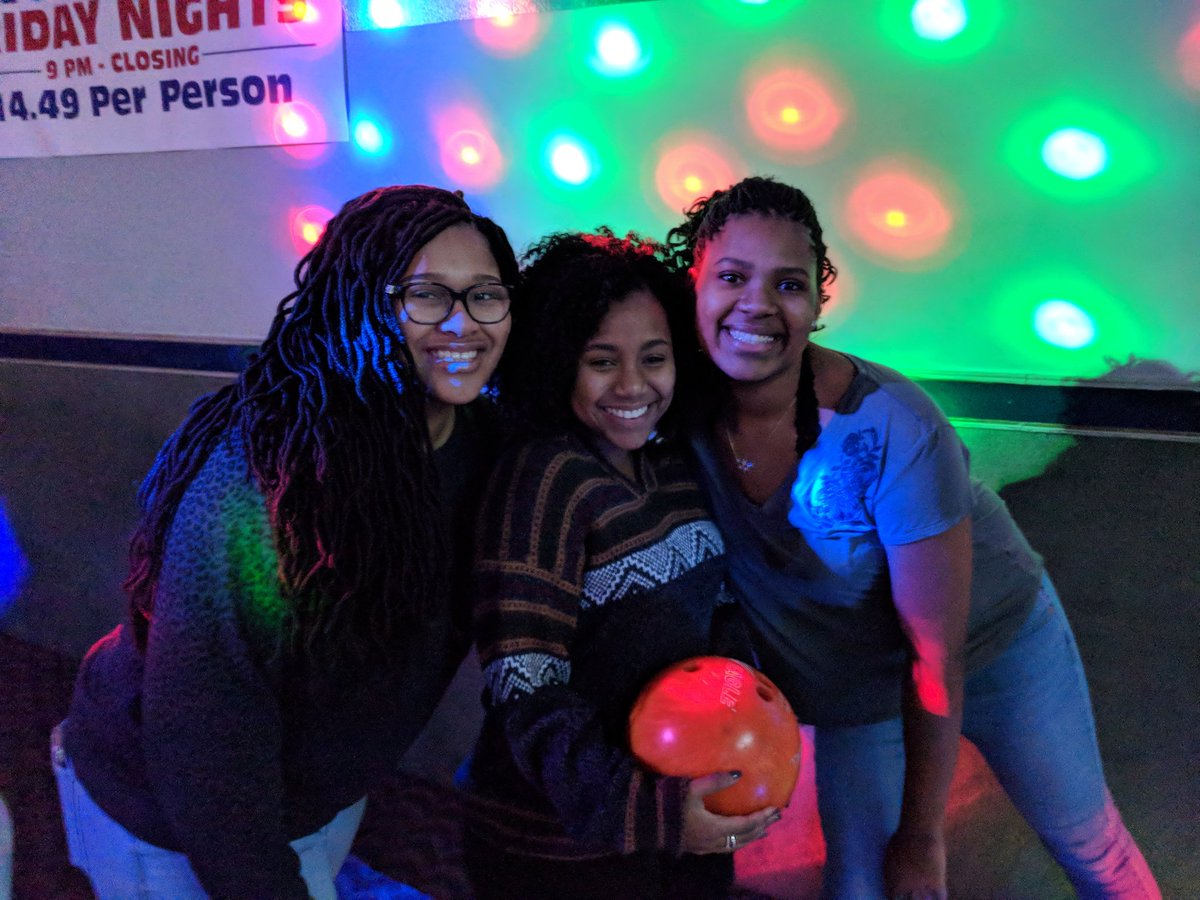 MadeiraSchool's tweet photo. Friday night lights, cosmic bowling at Bowl America! #weekendsatmadeira https://t.co/x0YsfQwGHe