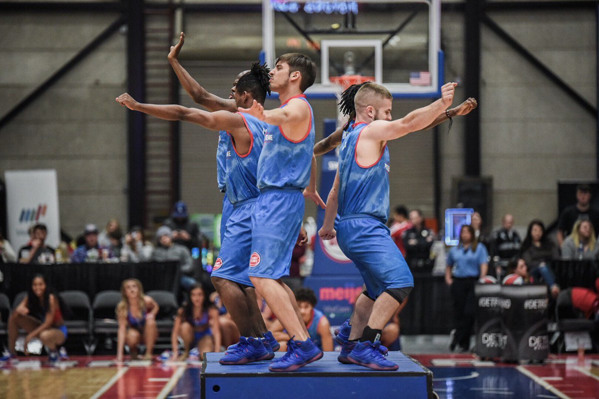 Grand Rapids Drive on Twitter "AWESOME halftime show in front of the