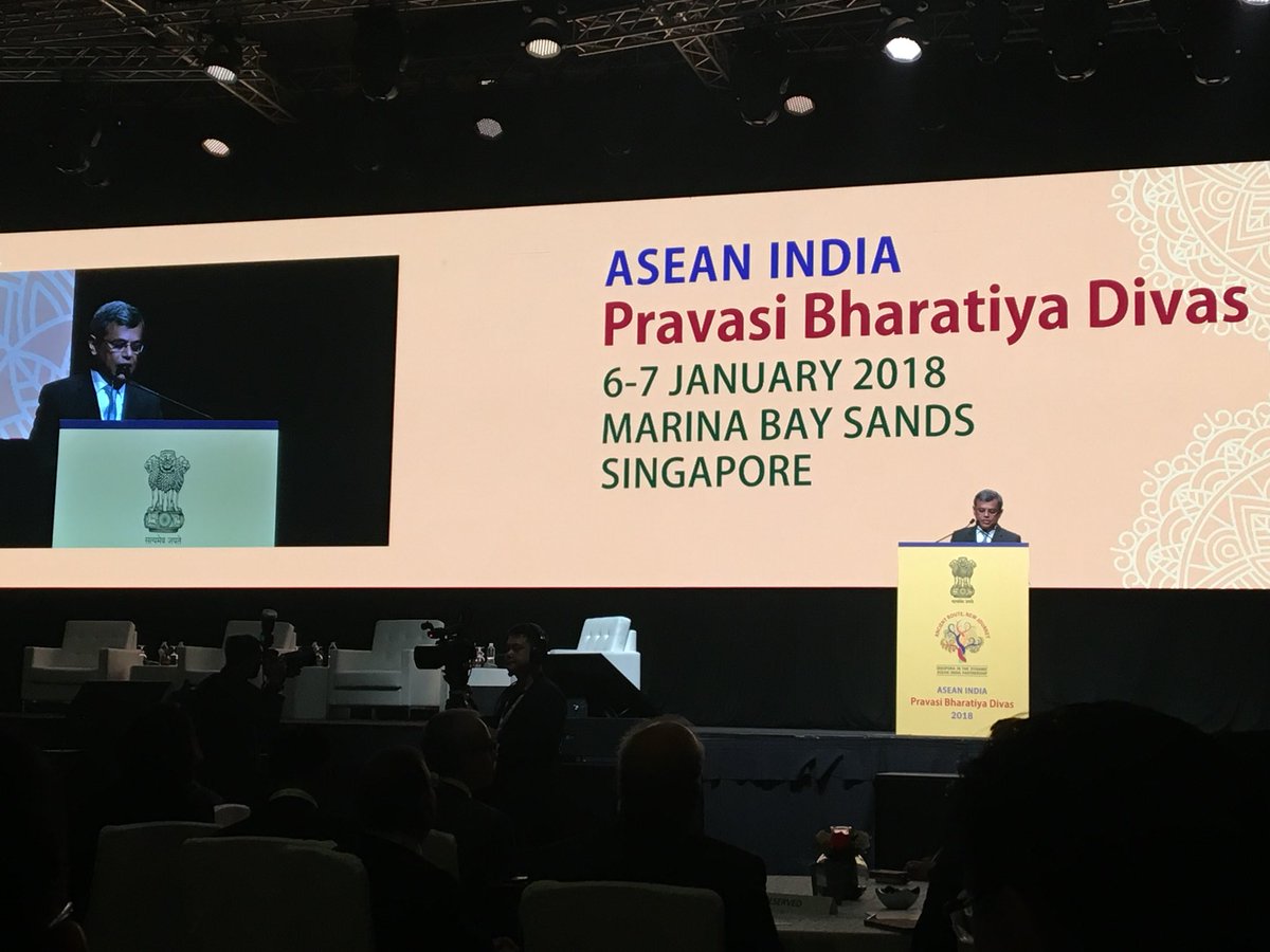 Sanjivpp's tweet photo. #Singapore #PravasiBharatiyaDivas HE Jawed Ashraf, High Commissioner of India in Singapore speaking at the commencement. https://t.co/wIeNMmSaY9