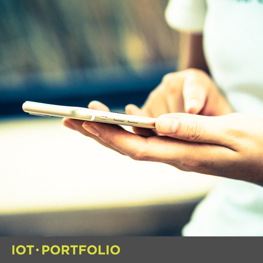 With #AR, <a href="/IKEA/">IKEA</a> is answering the age old question: Will that MÖRBYLÅNGA fit in your dining room? ► newsr.ms/4dymkar #retail